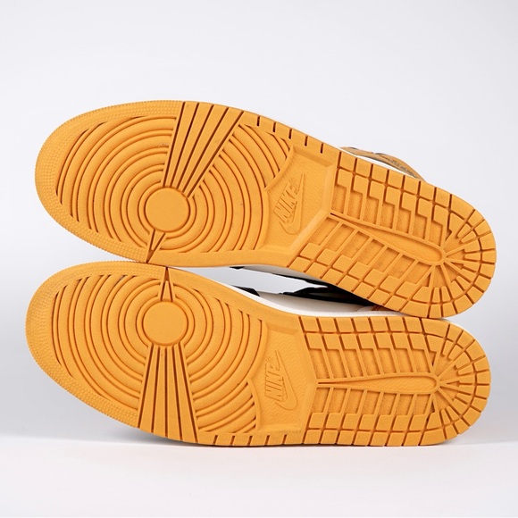 Air Jordan 1 “Taxi’s“ Retro High OG Yellow Toe  Mens Size 13 - Picture 5 of 9